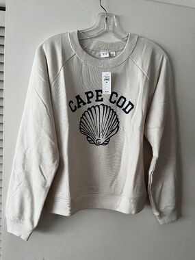 Gap NWT Beige Cape Cod Sweatshirt